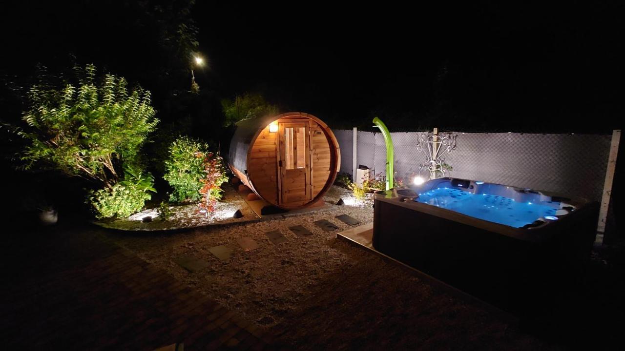 Ferienwohnung Le Manoir De Louviers Exterior foto
